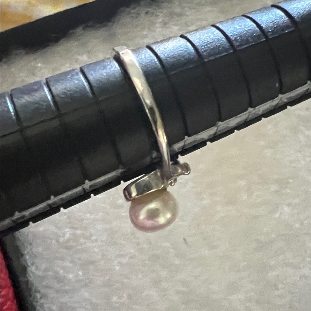 # 0871+ White Gold Plated Culture W/ tiny cubic. Freshwater Pearl Ring 5.5. - Picture 5 of 9